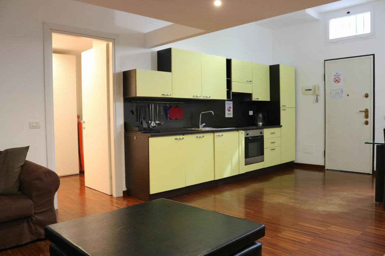 Cozy & Large Loft Famagosta Appartement Milaan Buitenkant foto